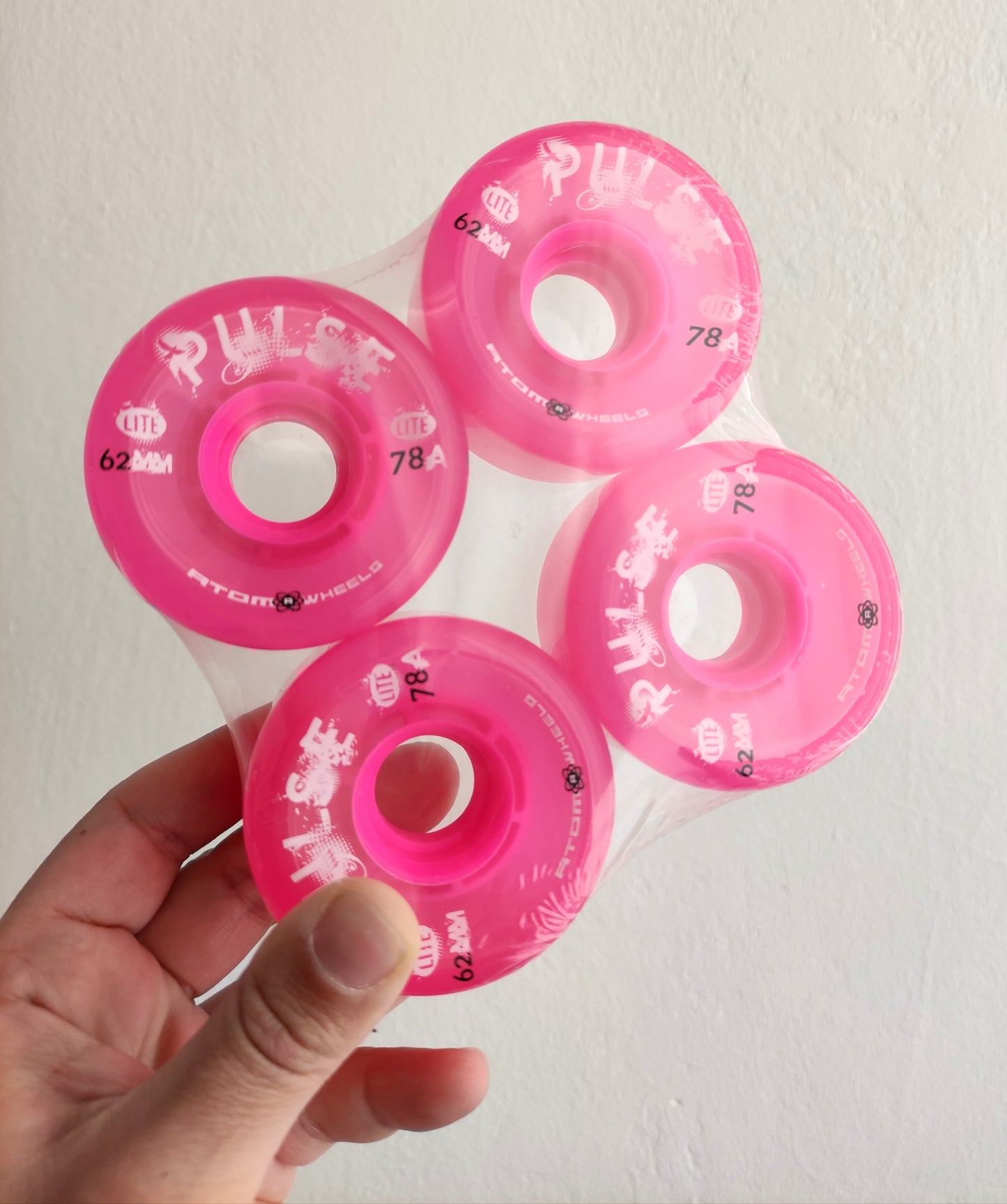 Ruote Atom Pulse Lite FUCSIA | 78A x 62mm | Ruote da esterno per pattini a rotelle quad - pack da 4 ruote