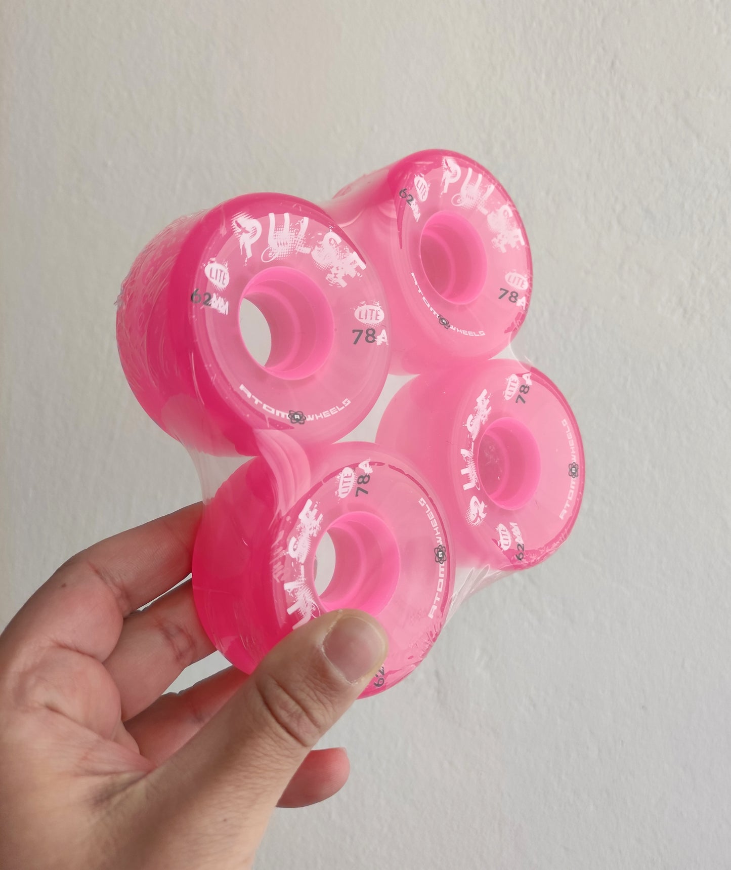 Ruote Atom Pulse Lite FUCSIA | 78A x 62mm | Ruote da esterno per pattini a rotelle quad - pack da 4 ruote