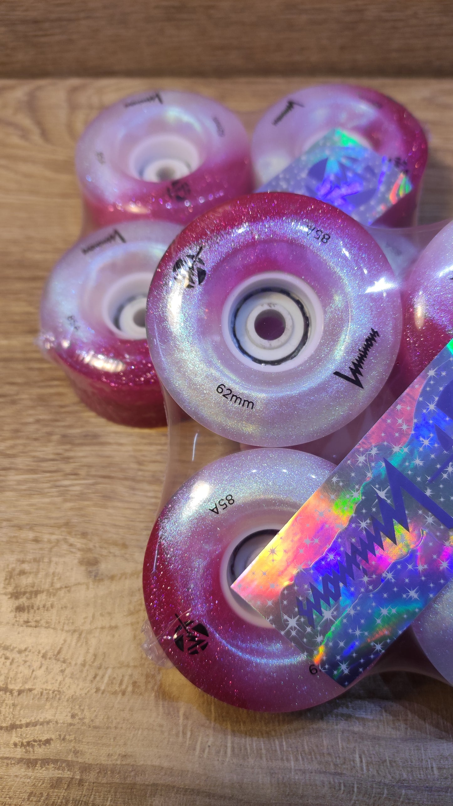 Ruote luminose LUMINOUS - 62mm/85A - COTTON CANDY pacco da 4 ruote da strada per pattini a rotelle quad