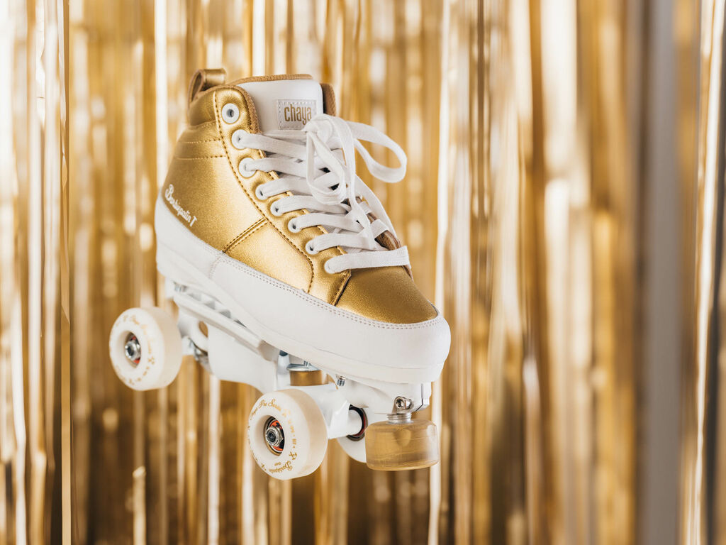 Chaya Kismet Gold rollerskates - Barbie Patin promodel